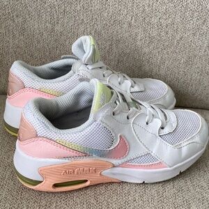 Nike Air Max White and Pink Sneakers